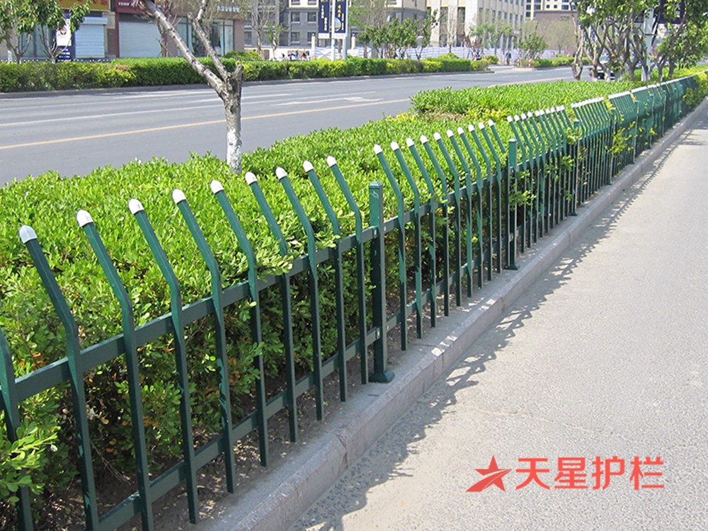連云港火車站防爬草坪圍欄